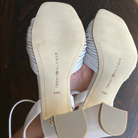 Tommy Hilfiger Taupe Cream Sarifina Block Heel Sandals - Picture 9 of 9